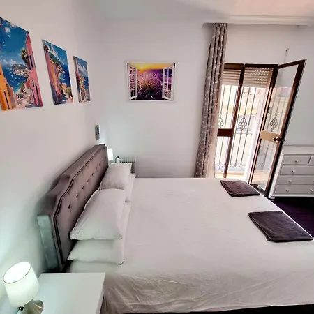 Newly Decorated Next To The Sea Homestay *